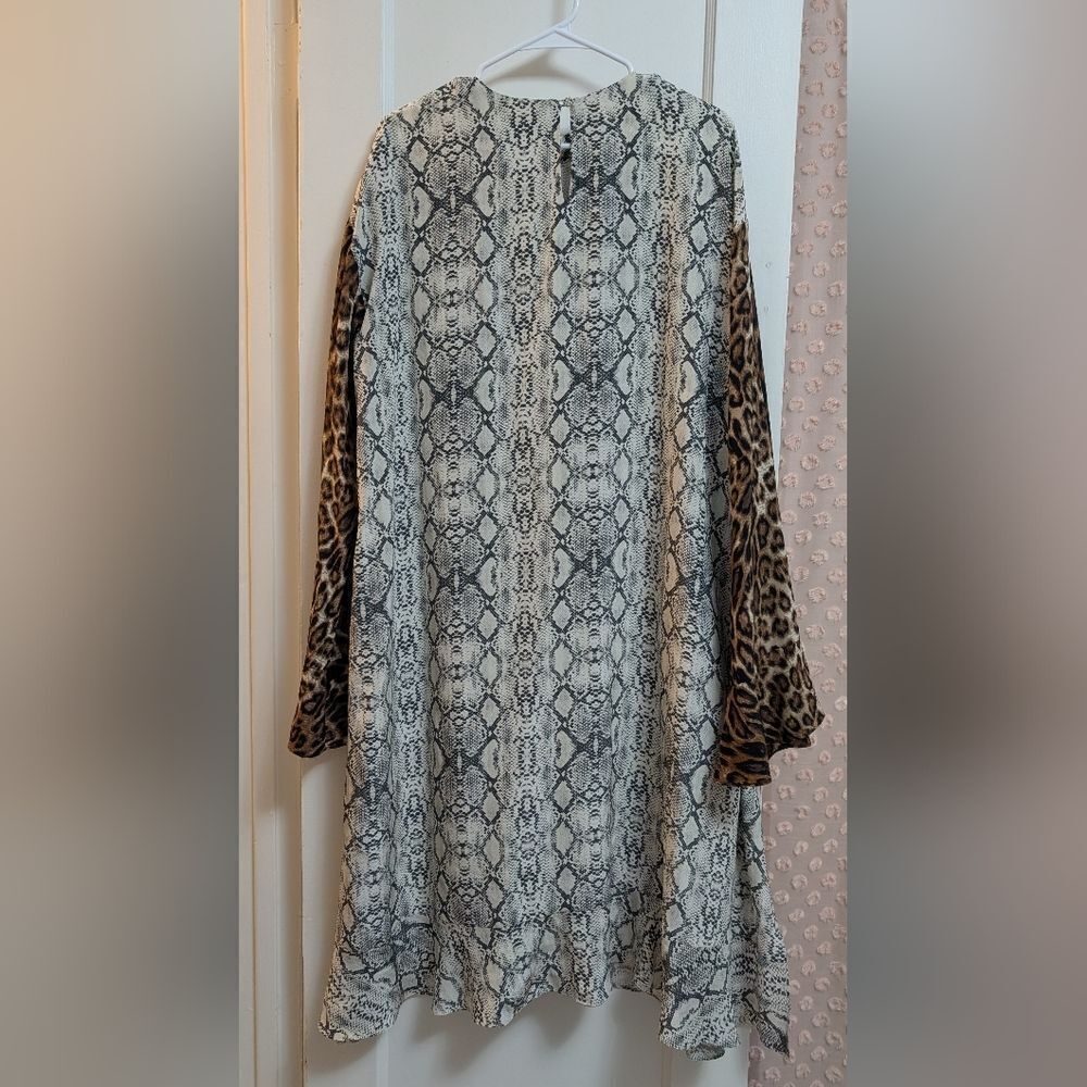 NWOT Les Rêveries Printed Silk Crepe De Chine Midi Dress in Snake print Size 4 - Picture 7 of 8